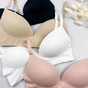 Бюстгалтер в рубчик лита чашка